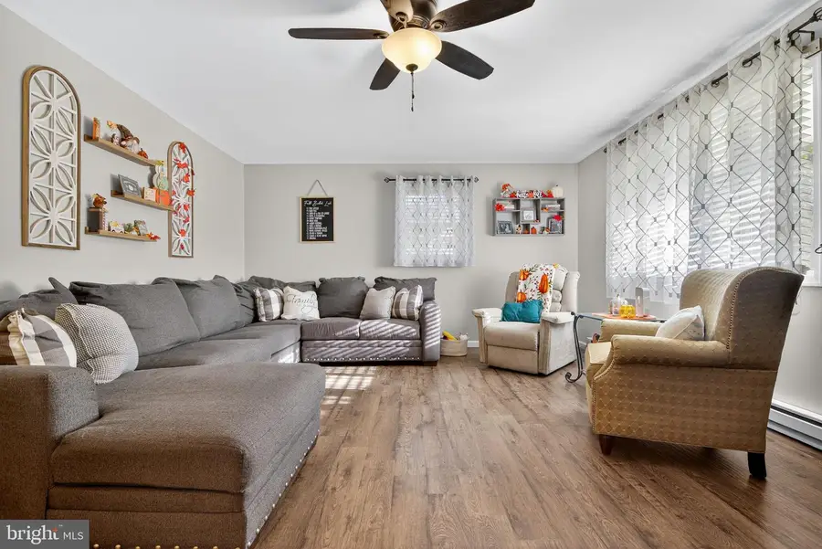 Address Withheld By Seller, Effort, PA 18330 - Image #3