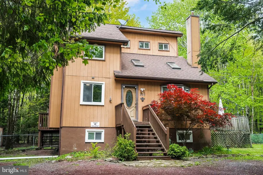 205 Victory Ln, Long Pond, PA 18334 - Image #2