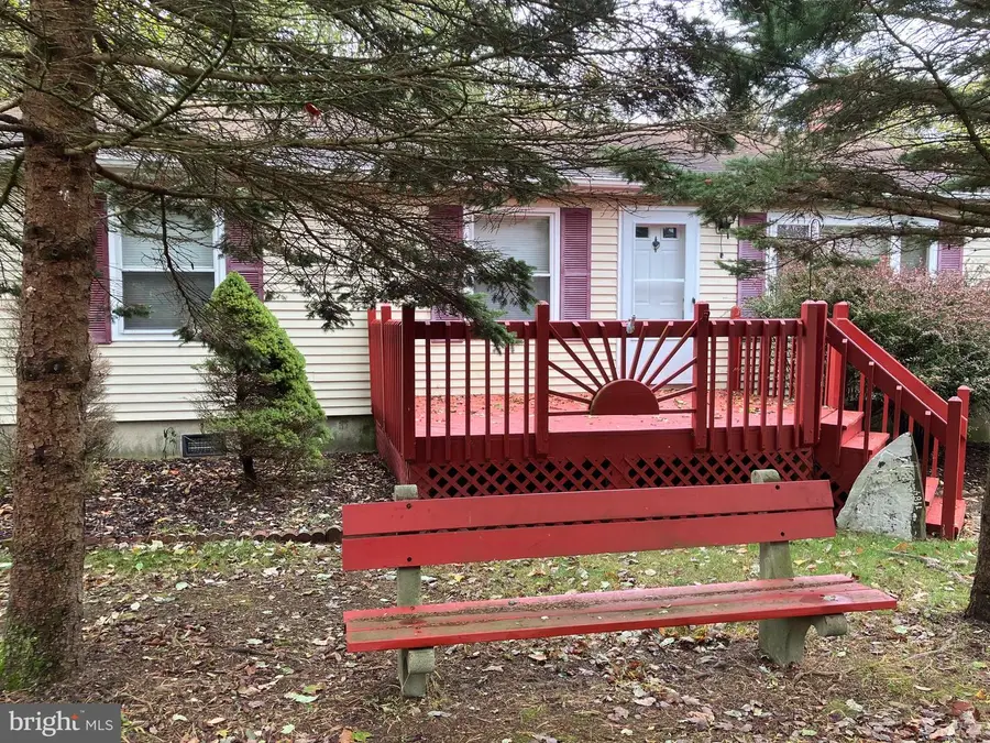 94 Clearbrook Dr, Albrightsville, PA 18210 - Image #2