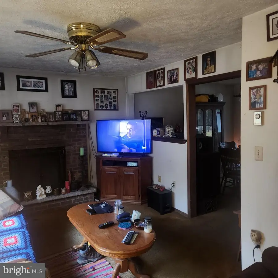 2175 Sky High Dr, Bartonsville, PA 18321 - Image #2