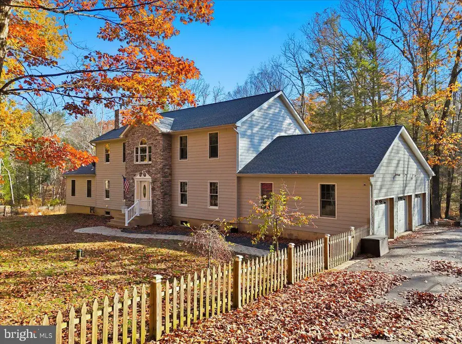 563 Pensyl Creek Rd, Stroudsburg, PA 18360 - Image #3