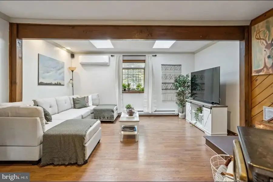 635 Patriot Ln, Pocono Summit, PA 18346 - Image #3