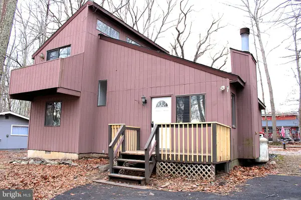 15 Hilltop Cir, EAST STROUDSBURG, PA 18302