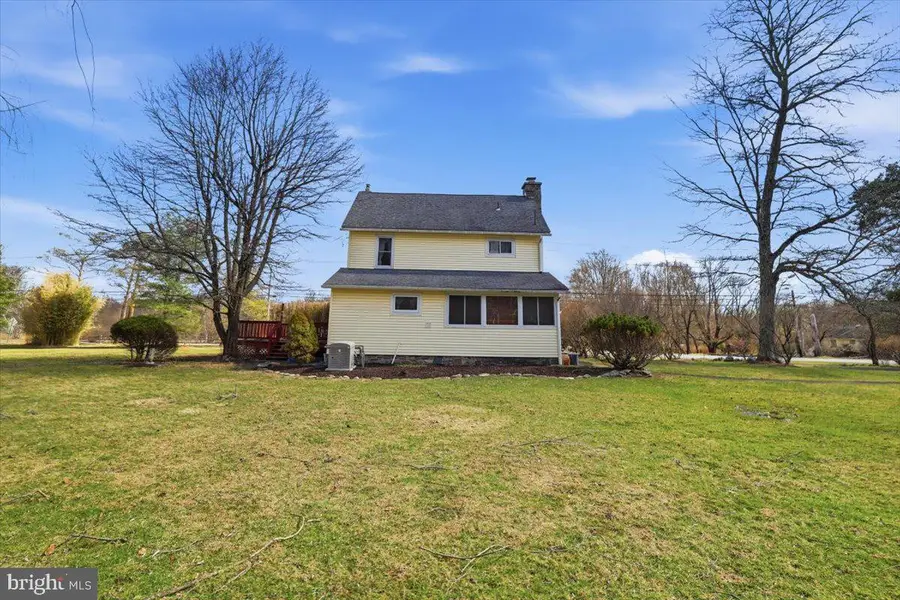 2487 Mountain Rd, Stroudsburg, PA 18360 - #3