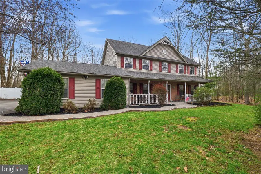 9 Hickory Dr, East Stroudsburg, PA 18301 - #2