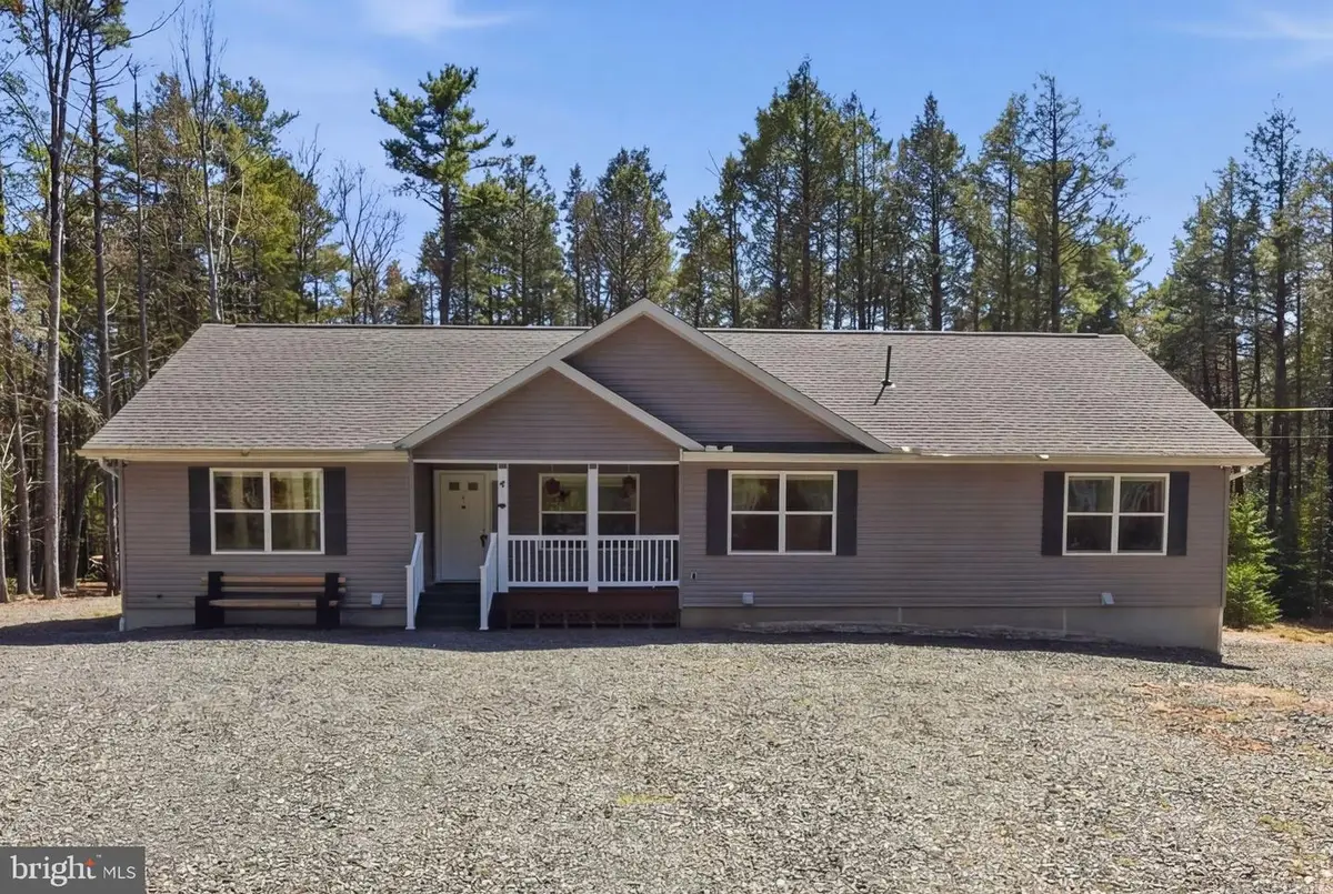 506 Sir Jeoffrey Ct, Blakeslee, PA 18610 - #1