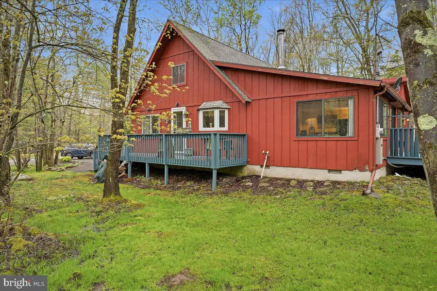 301 Orono Dr, Pocono Lake, PA 18347 - #2