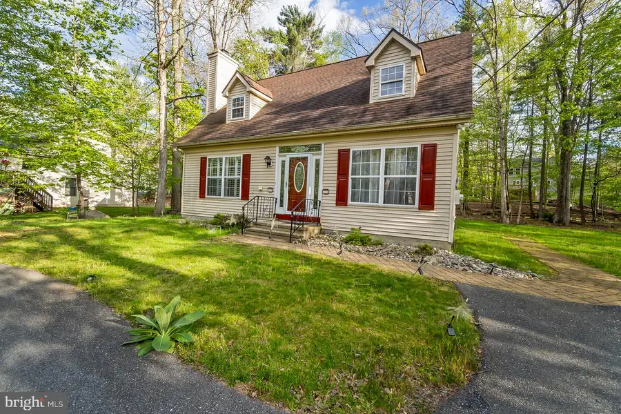 276 Spicebush Dr, East Stroudsburg, PA 18301 - #2