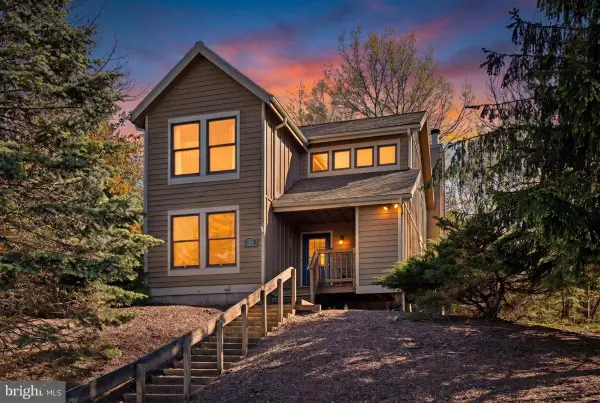 151 Pine Ct, TANNERSVILLE, PA 18372