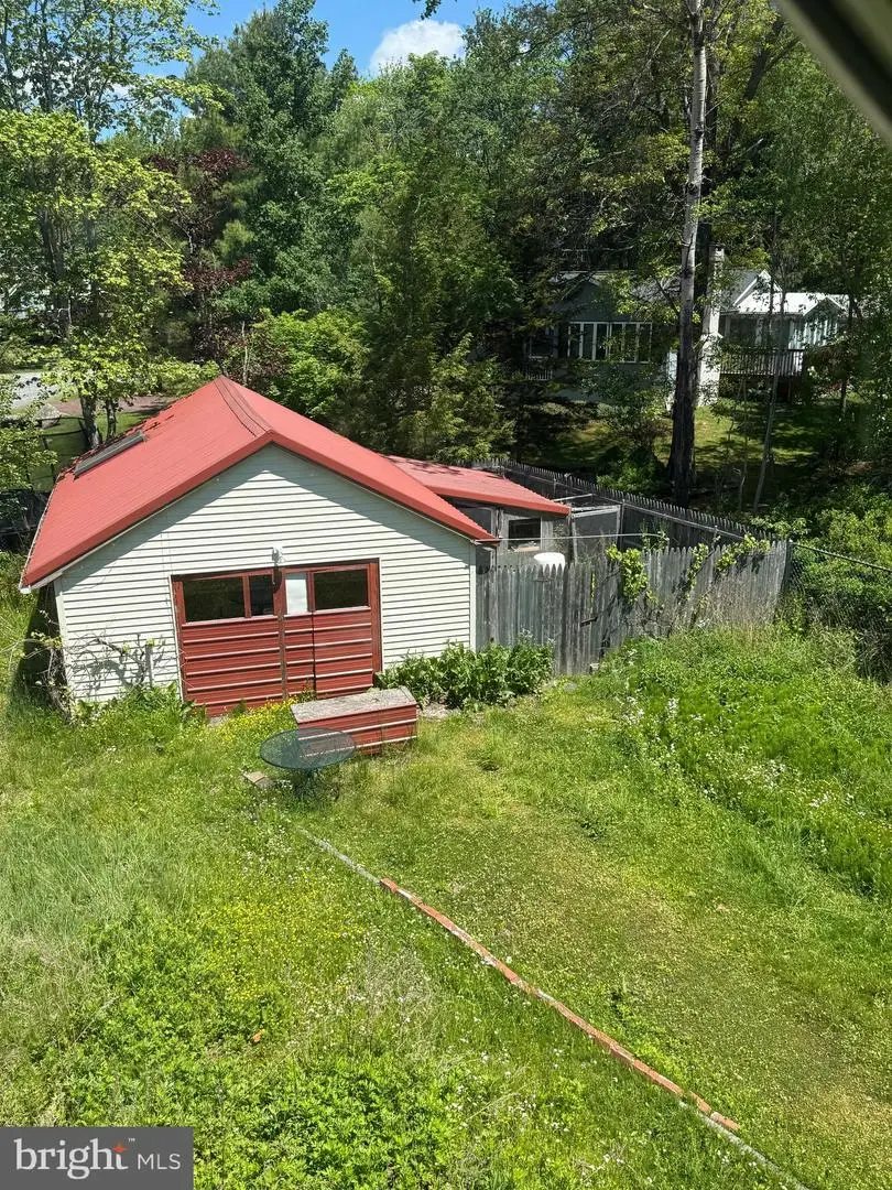 7639 Lake Shore Dr, Pocono Lake, PA 18347 - #2