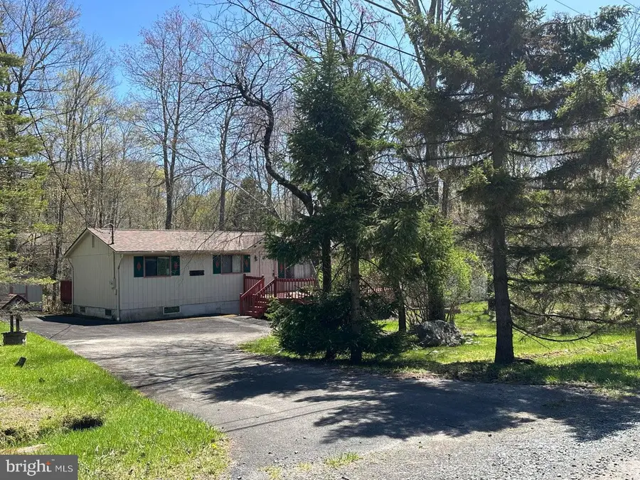 134 Wyalusing Dr, Pocono Lake, PA 18347 - #3