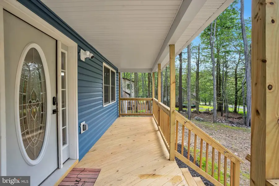 8595 Periwinkle Dr, Tobyhanna, PA 18466 - #3