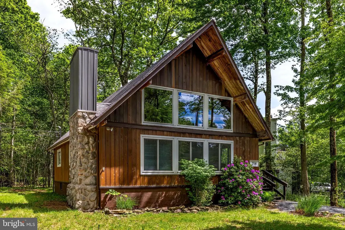 214 Coach Rd, Tobyhanna, PA 18466 - #1