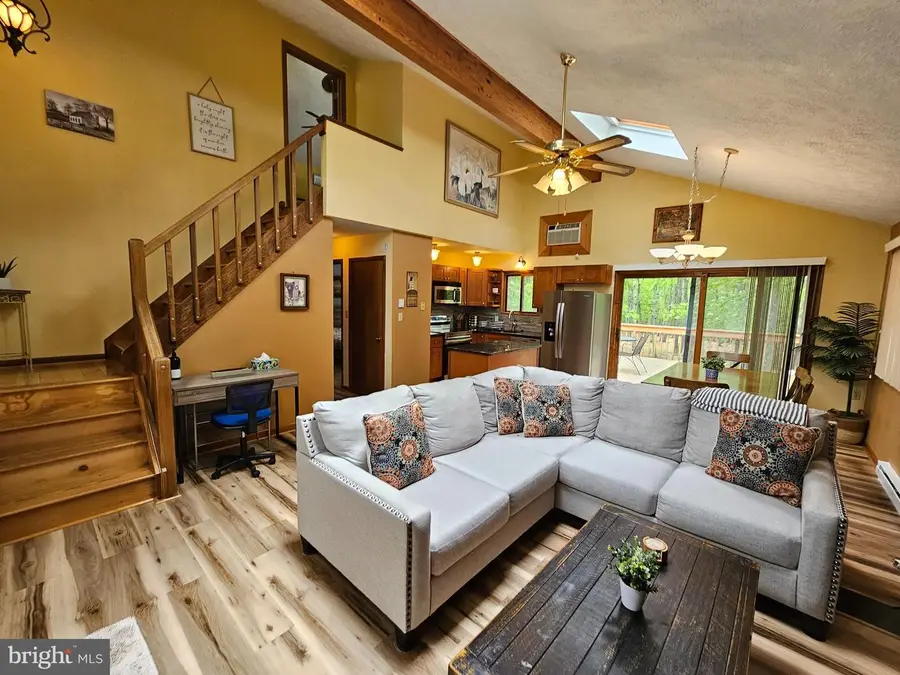 8226 Woodchuck Ct, East Stroudsburg, PA 18301 - #2