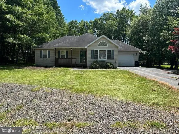164 Bull Run, LONG POND, PA 18334