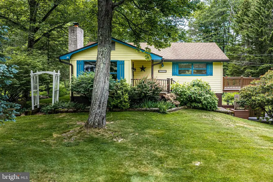 5226 Beechwood Rd, Blakeslee, PA 18610 - #2