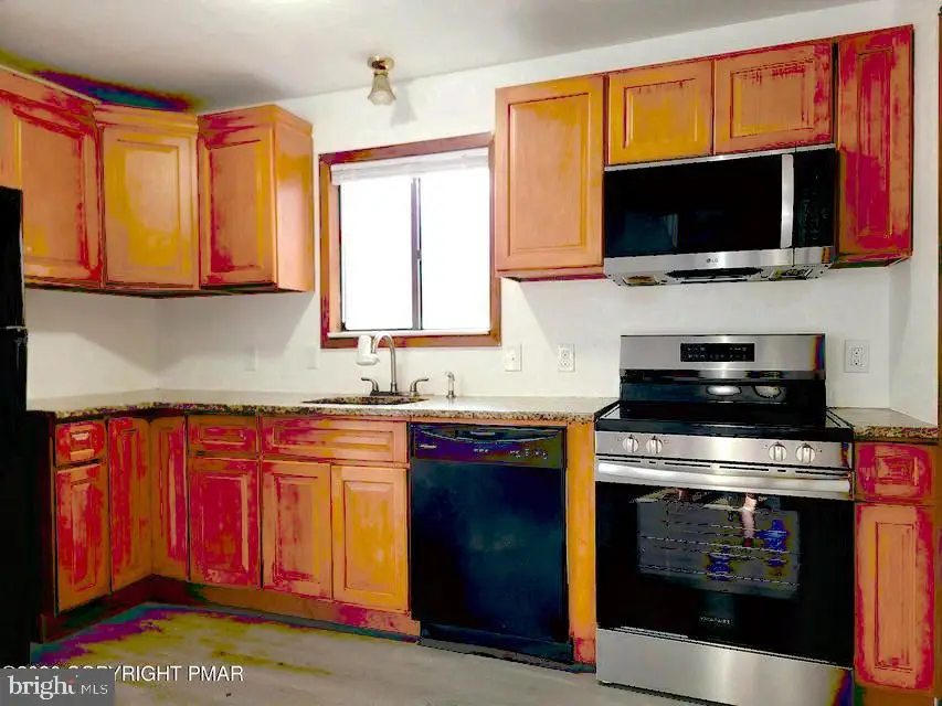 8382 Garden Dr, Tobyhanna, PA 18466 - #1