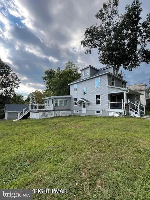145 Prospect St, East Stroudsburg, PA 18301 - #2