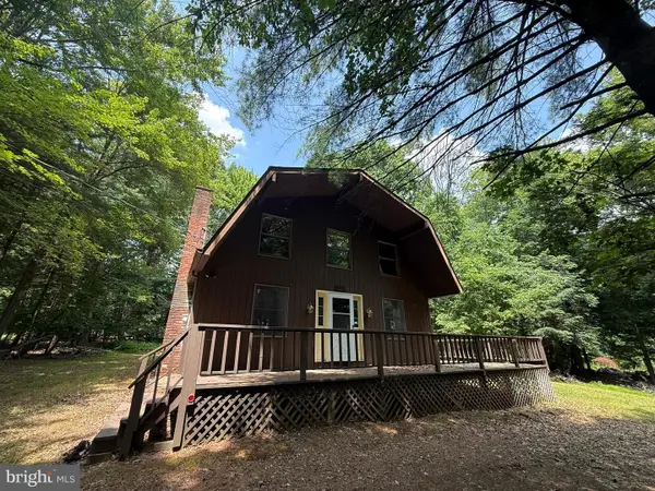 2542 Skyway Dr, KUNKLETOWN, PA 18058
