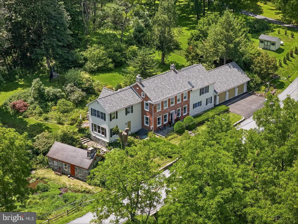 105 Fetherman Rd, Stroudsburg, PA 18360 - #1