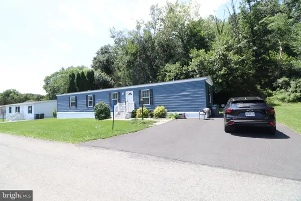 200 Fawn Valley Rd, STROUDSBURG, PA 18360