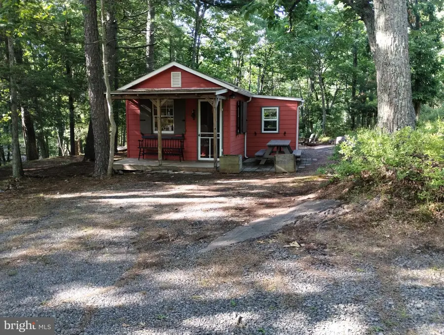 132 North Ln, East Stroudsburg, PA 18301 - #3