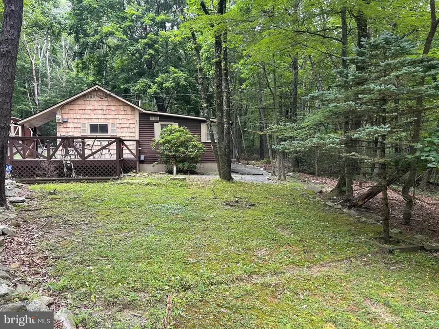 1507 Upper Valley Rd, Effort, PA 18330 - #3