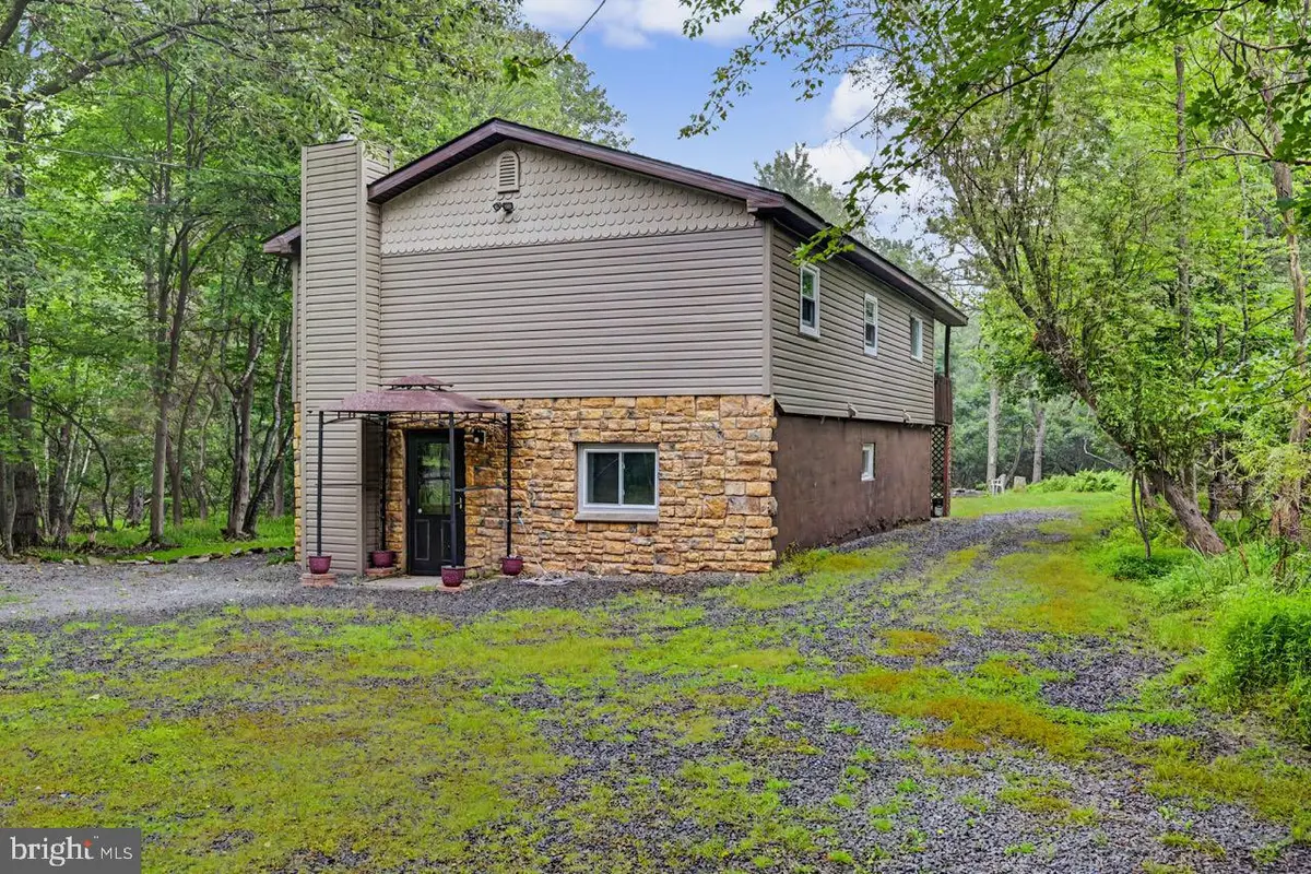 389 Clearview Dr, Long Pond, PA 18334 - #1