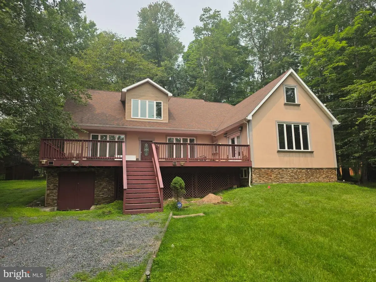 234 Chinook Cir, Pocono Lake, PA 18347 - #1