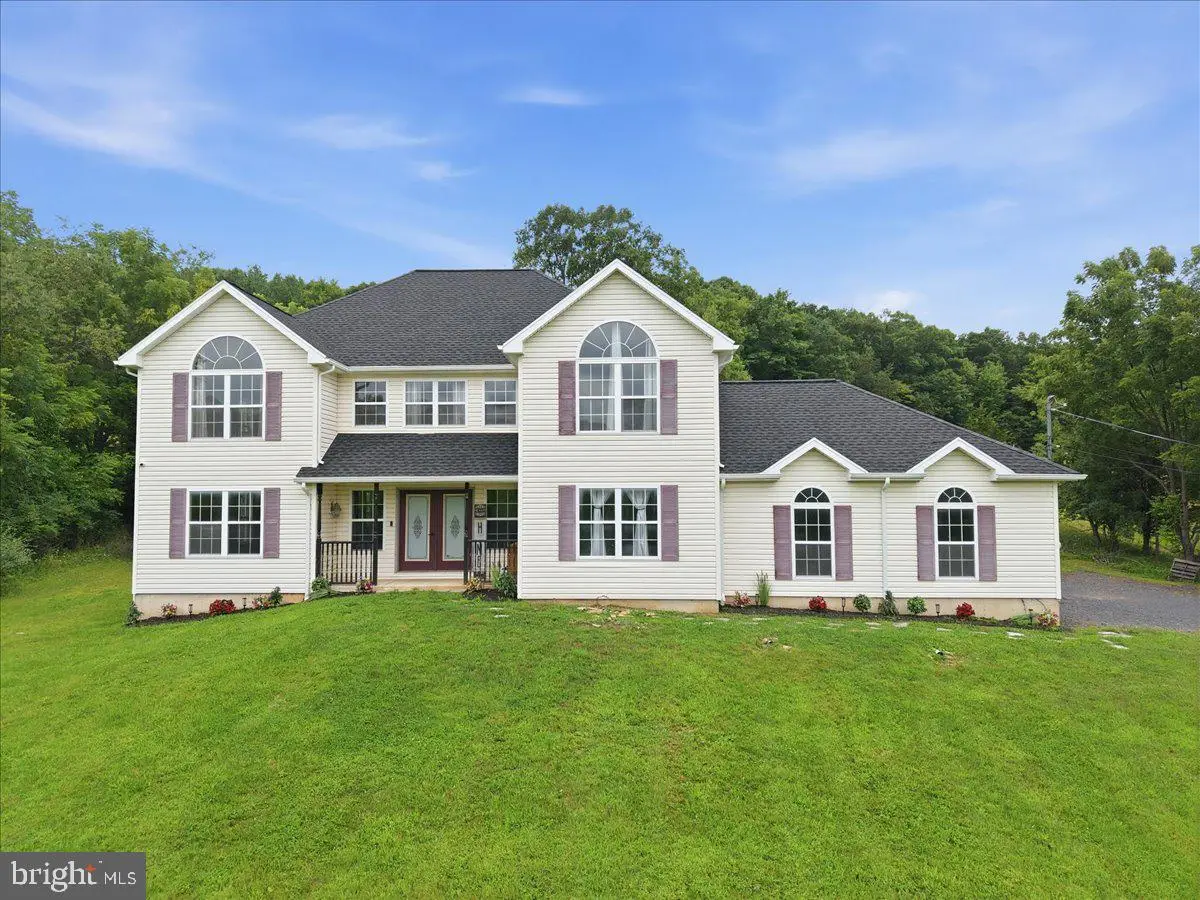 387 Blue Ridge Rd, Saylorsburg, PA 18353 - #1