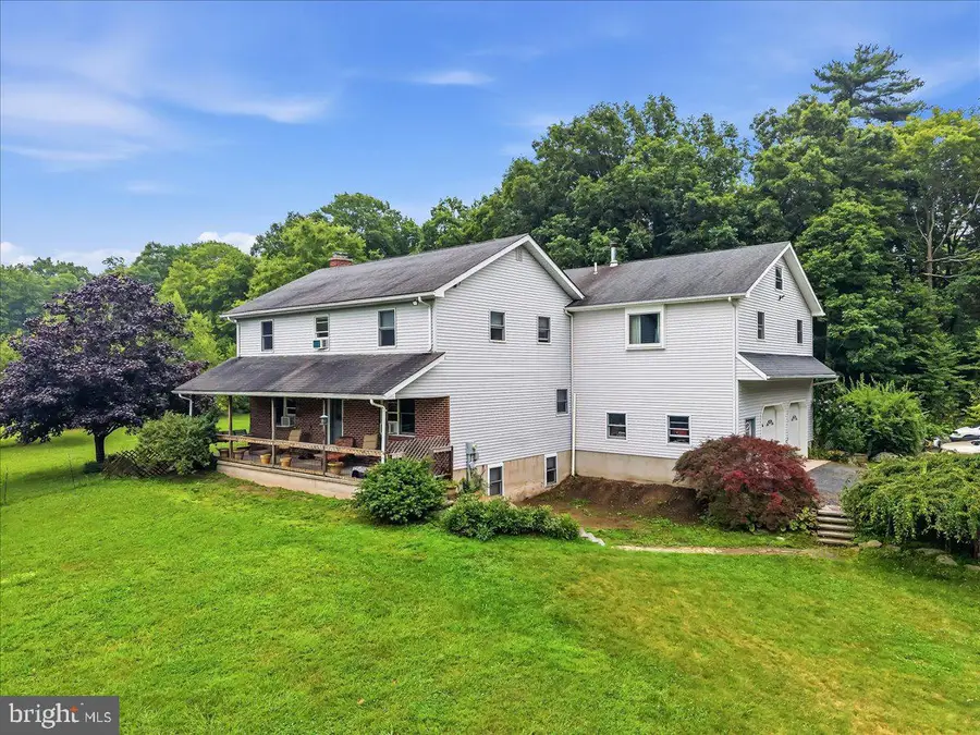 163 Mulberry Ln, Stroudsburg, PA 18360 - #2