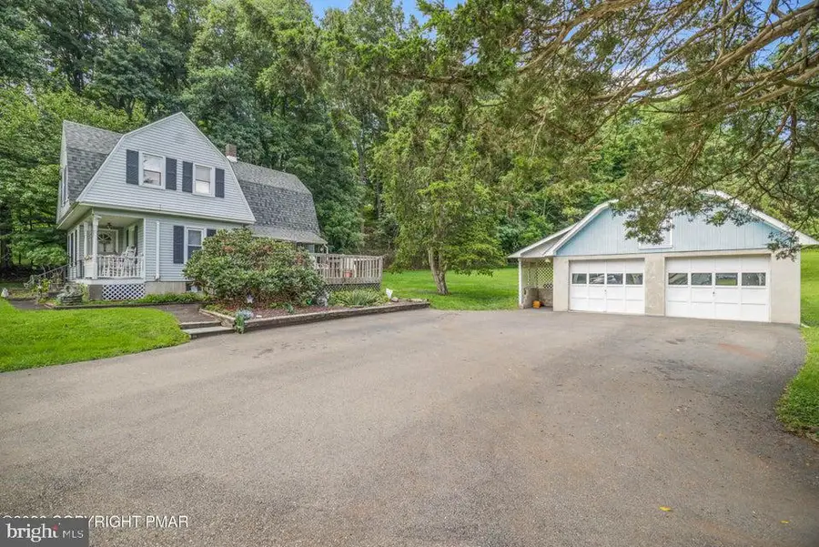 926 Acker Rd, Stroudsburg, PA 18360 - #2