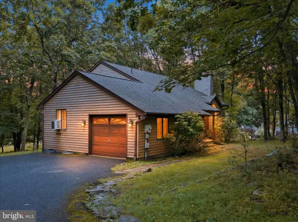 408 Longview Dr, STROUDSBURG, PA 18360
