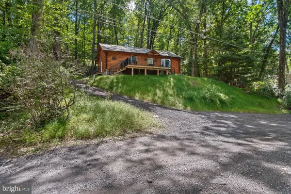 375 Rustic, SAYLORSBURG, PA 18353