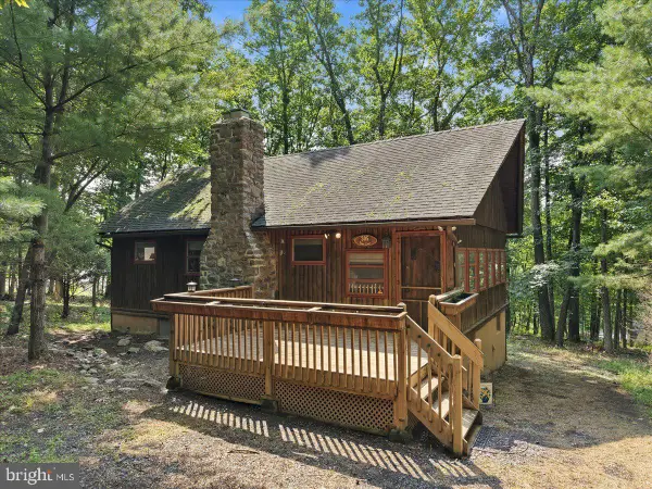 130 Rose Ln, BARTONSVILLE, PA 18321