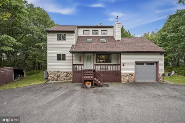 1298 Glade Dr S, LONG POND, PA 18334