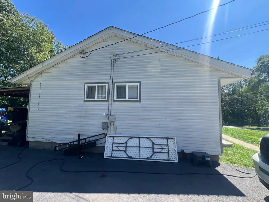 5 Oak St, Mount Pocono, PA 18344 - #3