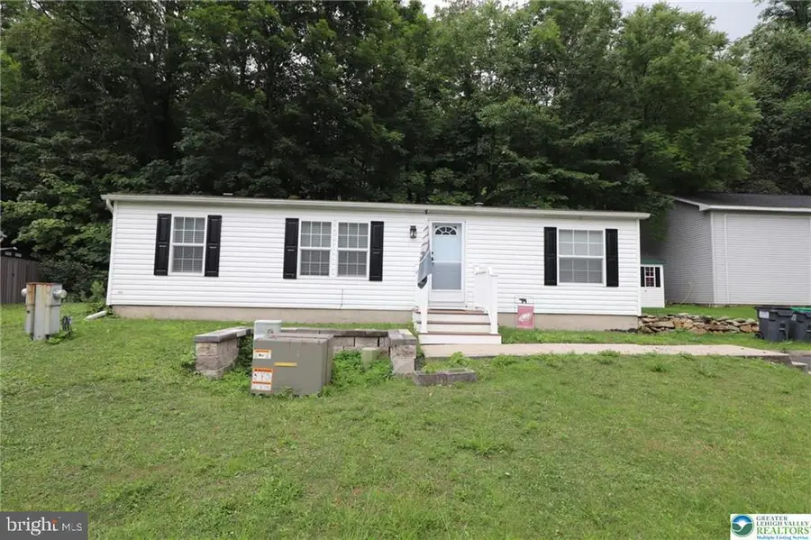 1215 Blue Mountain Cir, Saylorsburg, PA 18353 - #2