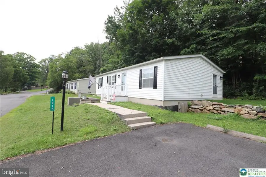 1215 Blue Mountain Cir, Saylorsburg, PA 18353 - #3