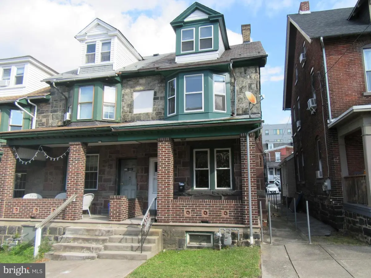 445 Montclair Ave, Bethlehem, PA 18015 - Image #1