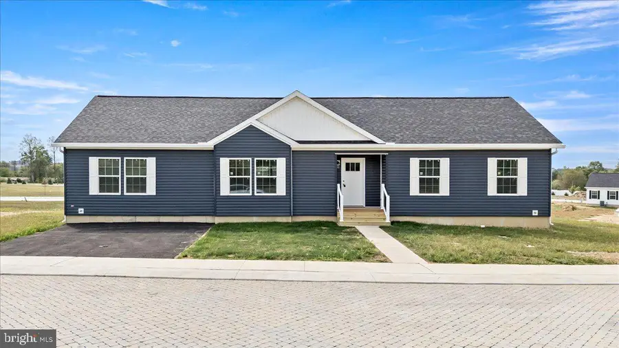 3983 Hastings Rd, Walnutport, PA 18088 - Image #2