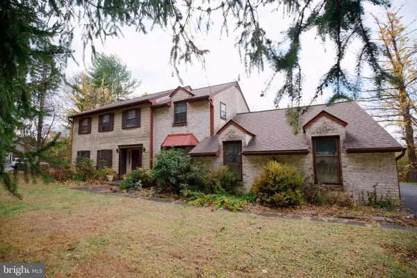 2713 Center St, BETHLEHEM, PA 18017