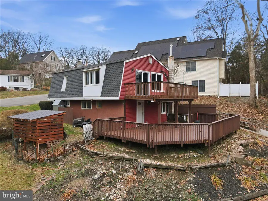 96 Lenape Trl, Mount Bethel, PA 18343 - Image #2