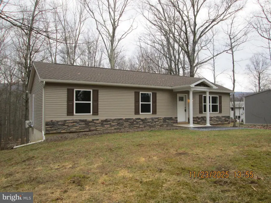 380 Gallery Ln, Mount Bethel, PA 18343 - Image #2