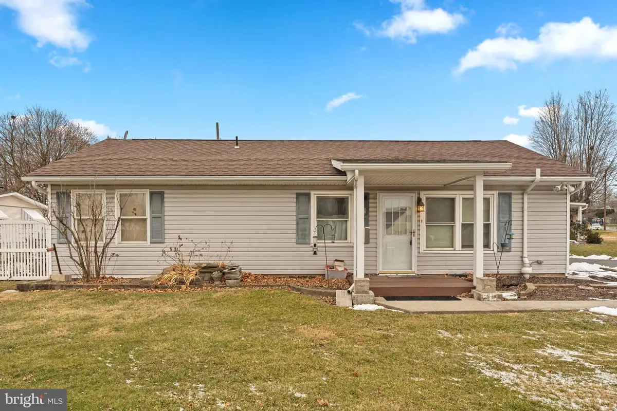 49 Seyfried Ave, Nazareth, PA 18064 - Image #1