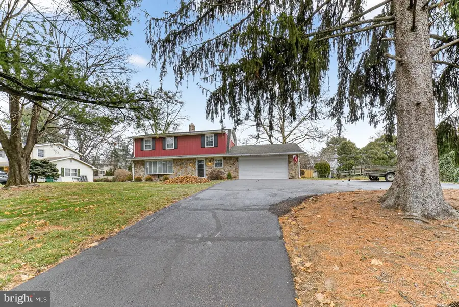 3112 Center St, Bethlehem, PA 18017 - Image #2