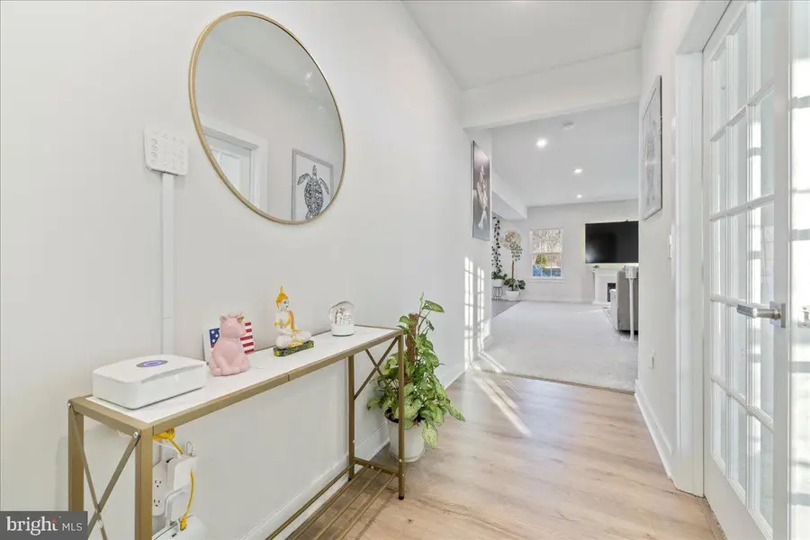 1064 Woodmont Ln, Catasauqua, PA 18032 - Image #2