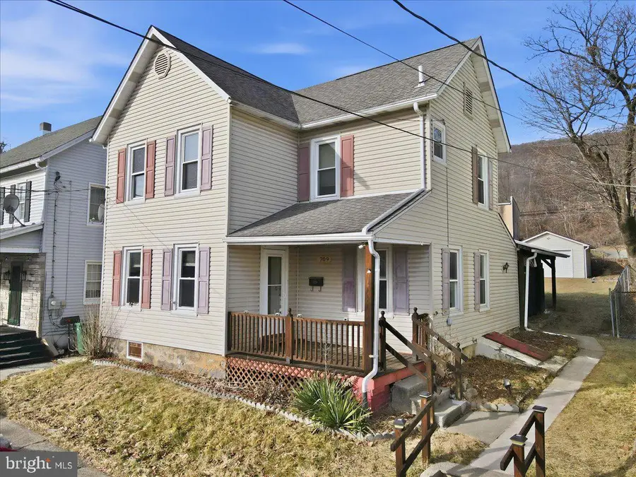 709 William St, Pen Argyl, PA 18072 - Image #3