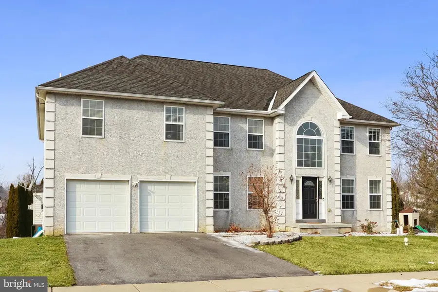 118 Walker Dr, Northampton, PA 18067 - Image #2