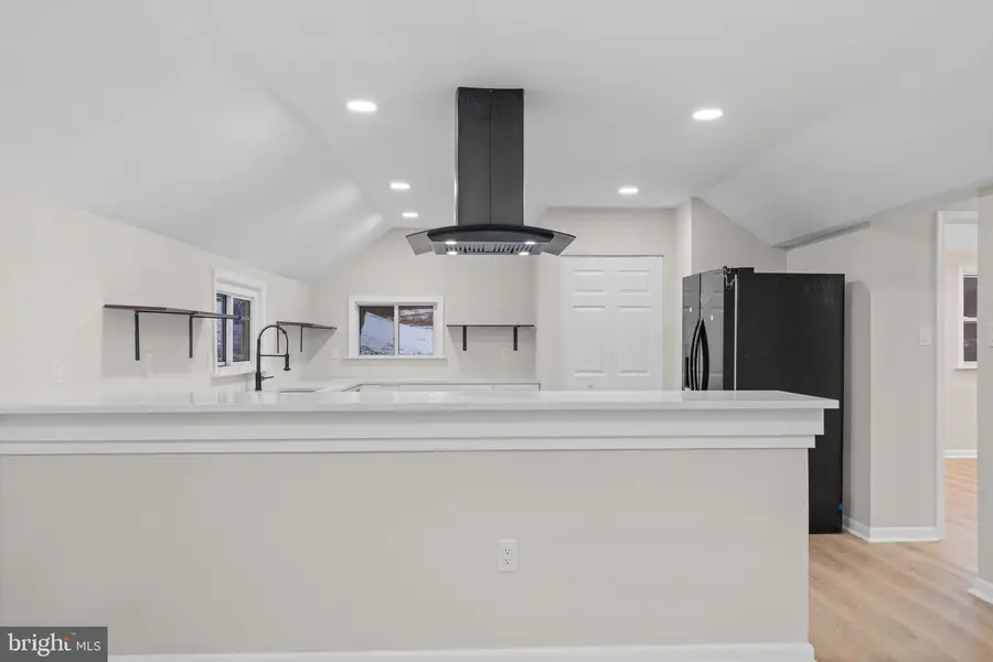 656 Creek Rd, Bath, PA 18014 - #3